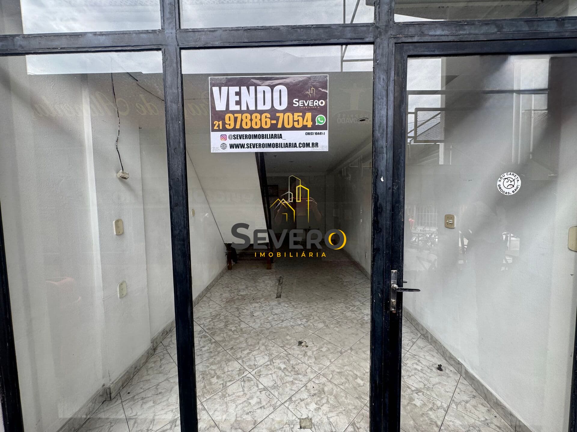 Loja Térrea disponível para venda.