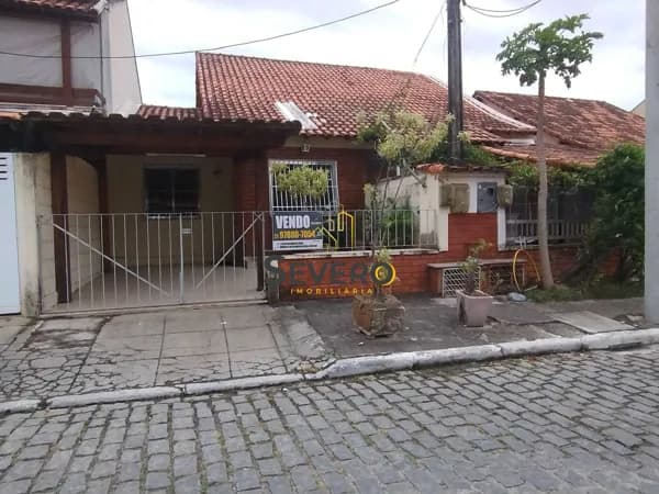 Sobrado em São Gonçalo - Galo Branco