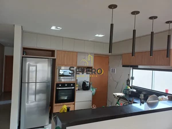 Casa de Alto Padrão Moderna com Piscina e Área Gourmet no Coração do Barroco – Itaipuaçu