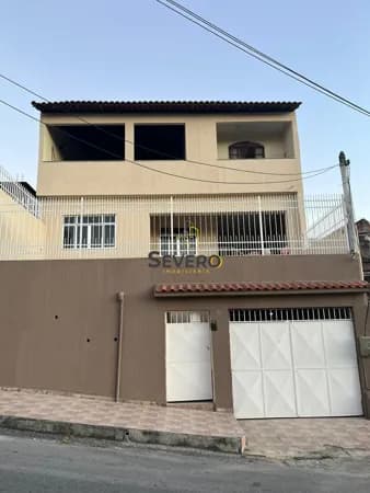 Casa Padrão - Casa Totalmente Reformada com 3 Quartos, Terraço, Churrasqueira e Quintal – Conforto e Espaço para Toda a Família