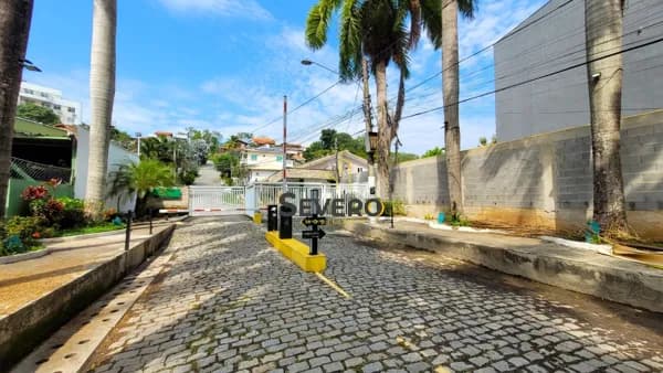 Casa com 4 Quartos à Venda, 270 m² por R$ 1.300.000 - Piratininga - Niterói/RJ