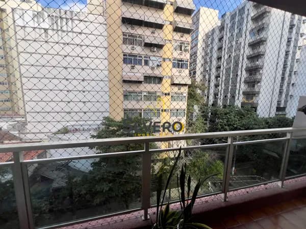 Apartamento Sol da manha, com uma excelente Varanda!