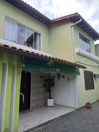 Casa 5 quartos em Nova Cidade