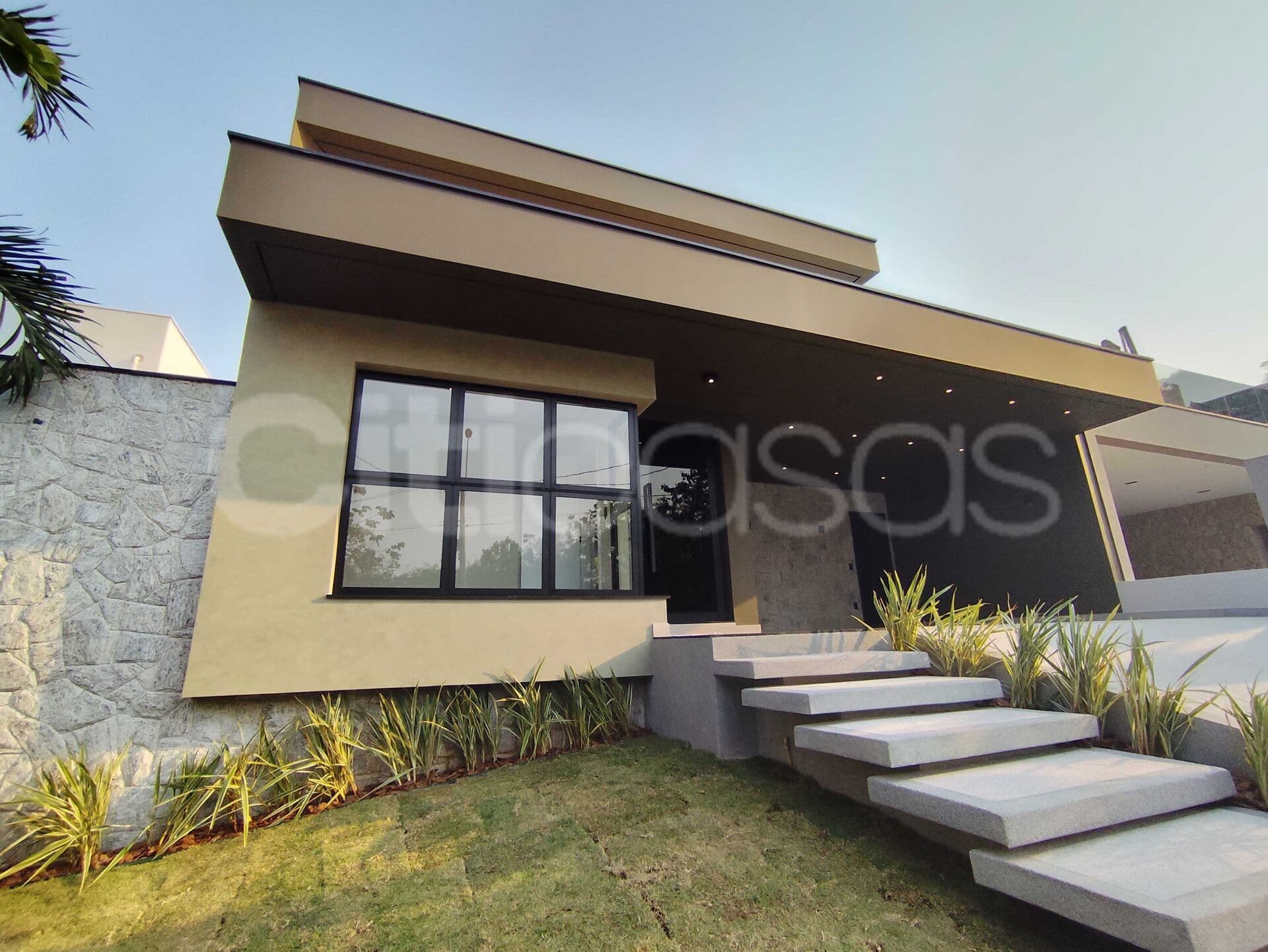 Casa em frente área verde, com Piscina, no Condomínio Chácara Ondina, Sorocaba/SP