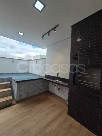 Casa com Bar Molhado no Condomínio em Horto Florestal Villagio, Sorocaba/SP