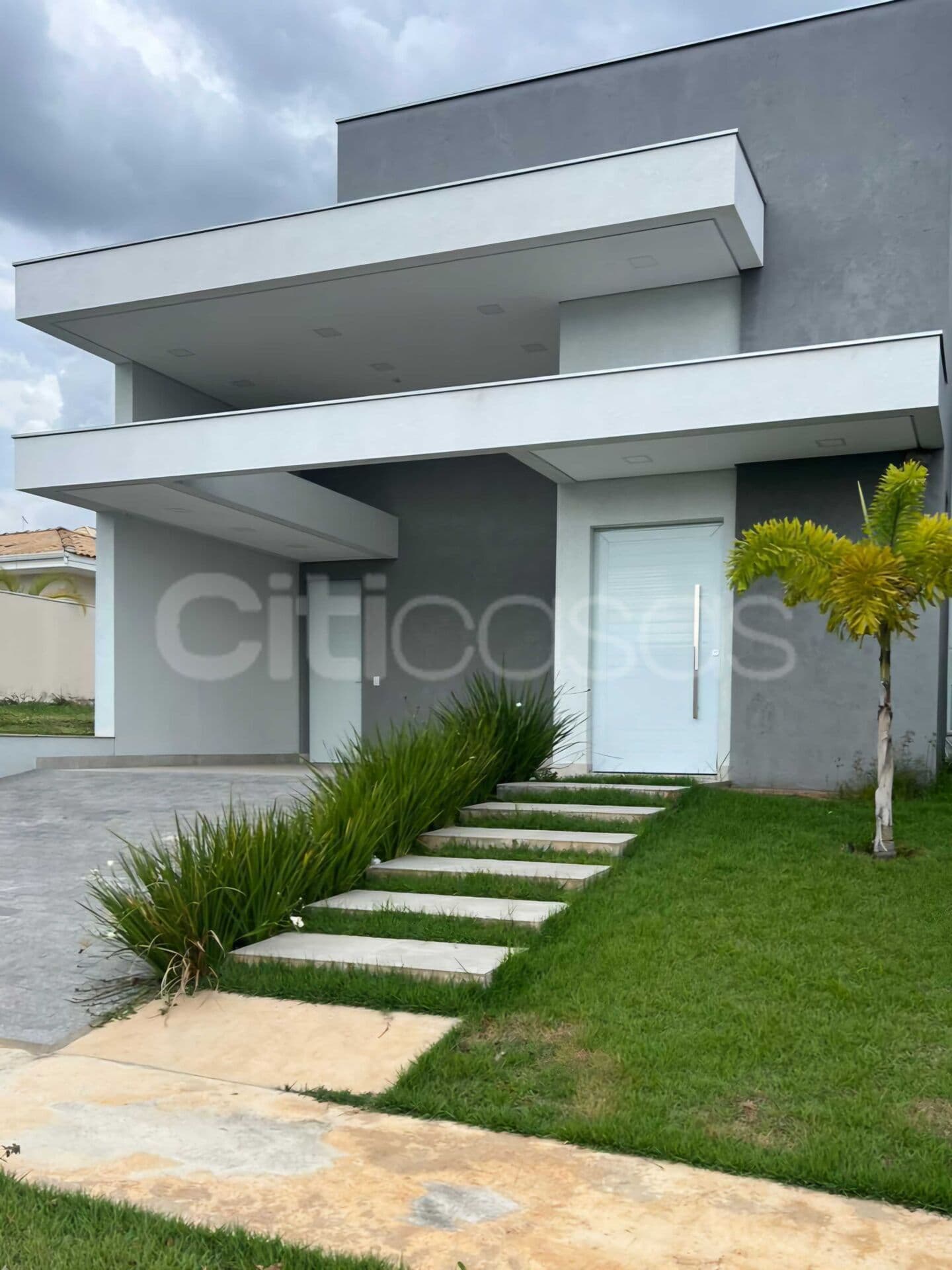 Casa, no Condomínio Campos do Conde