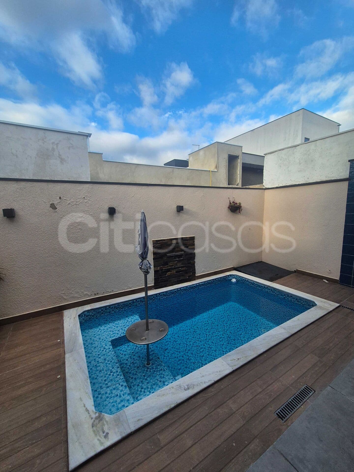 Excelente Casa em Condomínio