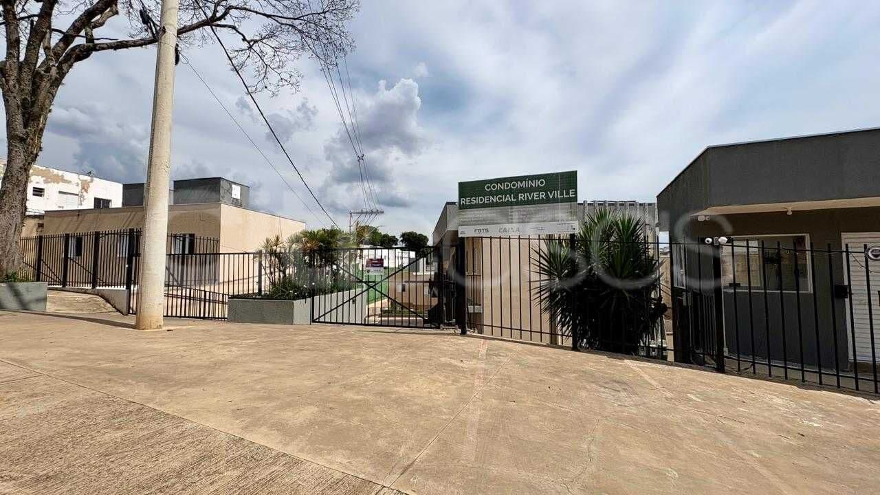 Casa de Condomínio em Sorocaba - Lopes de Oliveira