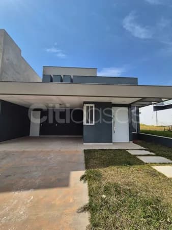 Casa Condomínio Campos do Conde no Cajurú, distrito do Éden Sorocaba