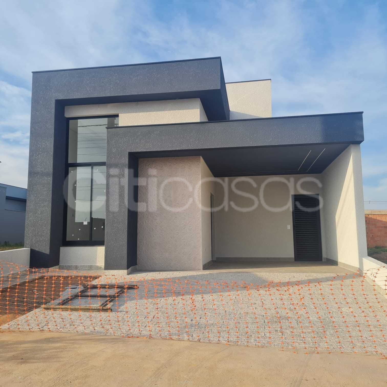 Casa térrea no Condomínio Villagio Wanel