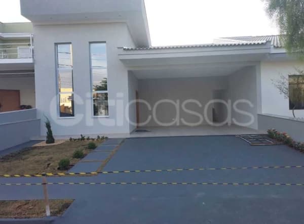 Casa em Condomínio no Residencial Portobello