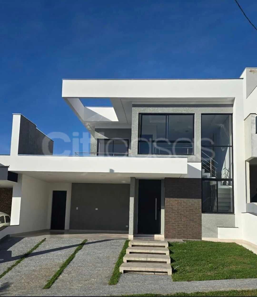 Casa com Piscina em Condomínio Campos do Conde, distrito do Éden Sorocaba