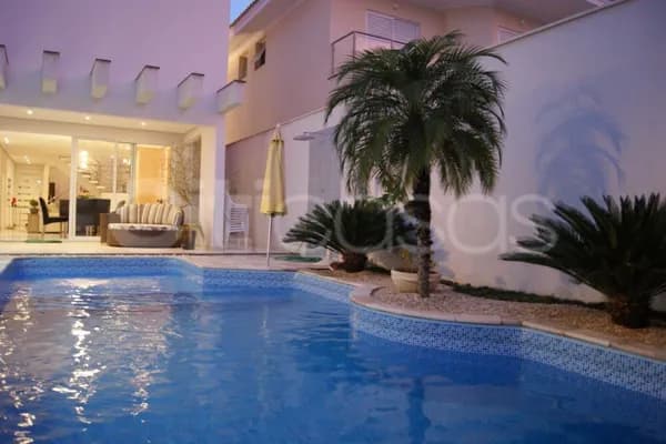 Casa em Condomínio no Residencial Mont Blanc