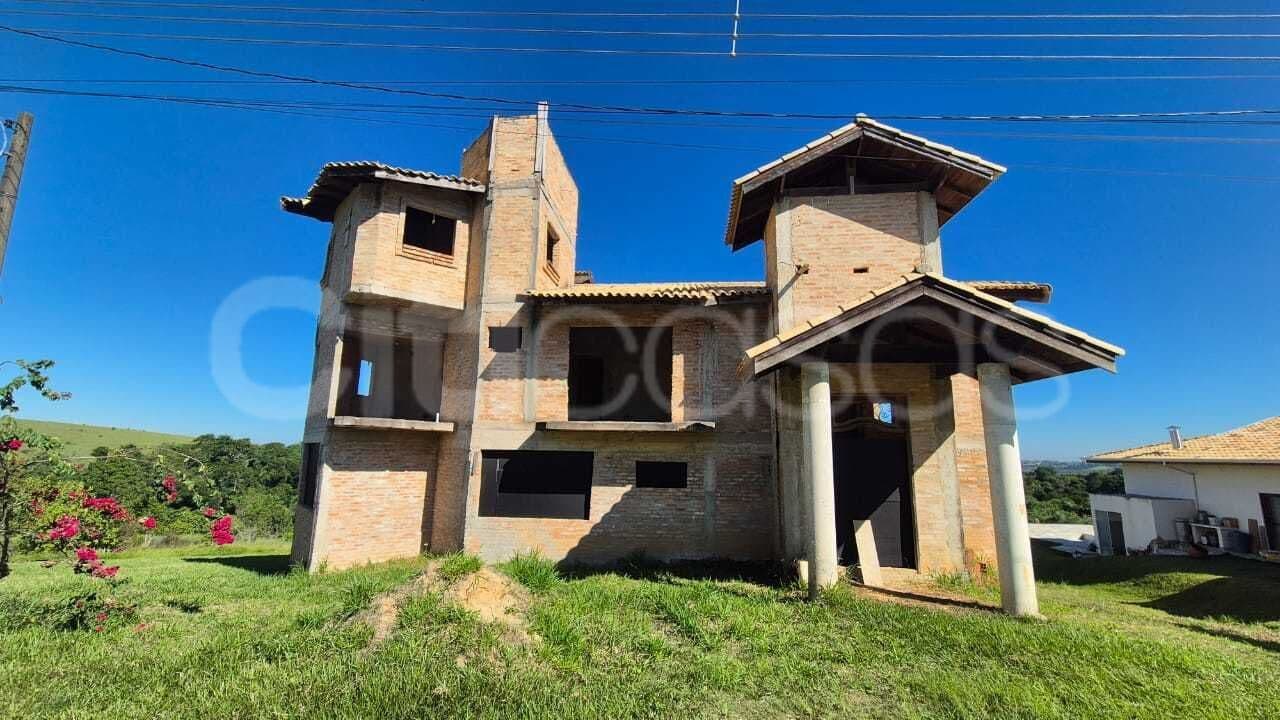 Excelente sobrado de 650m² em Condomínio Residencial Haras Pavão em Araçoiaba da Serra
