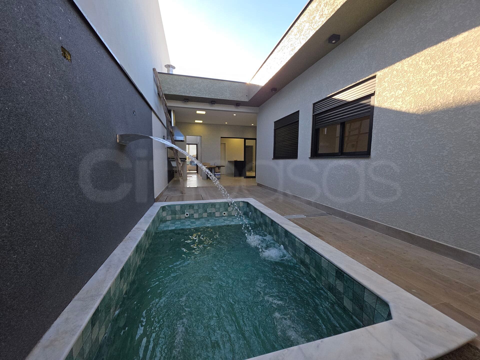Casa térrea a venda, 3 quartos, piscina e escritório, Reserva Ipanema