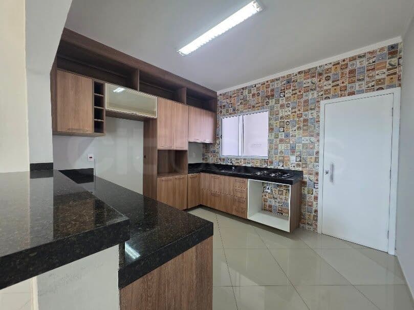 Casa de Condomínio em Sorocaba - Horto Florestal