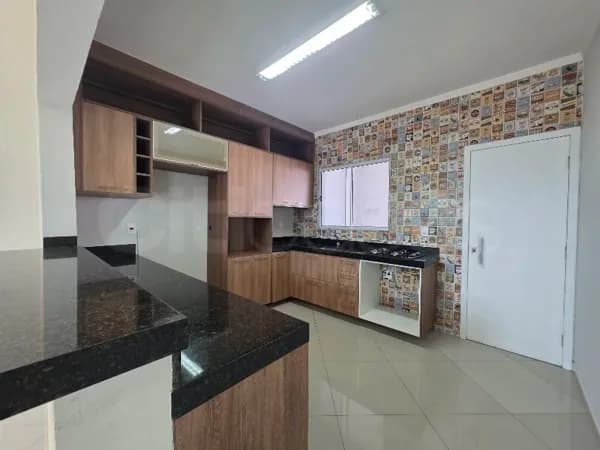 Casa de Condomínio em Sorocaba - Horto Florestal