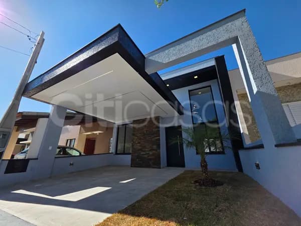 Casa de Condomínio em Sorocaba - Horto Florestal