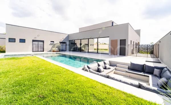 Casa em Condomínio no Residencial Saint Patrick