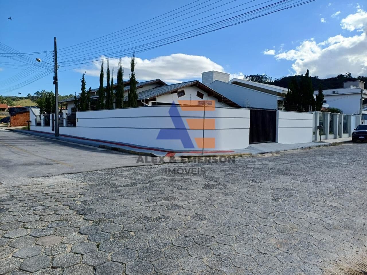 Casa em São João Batista - Tajuba II