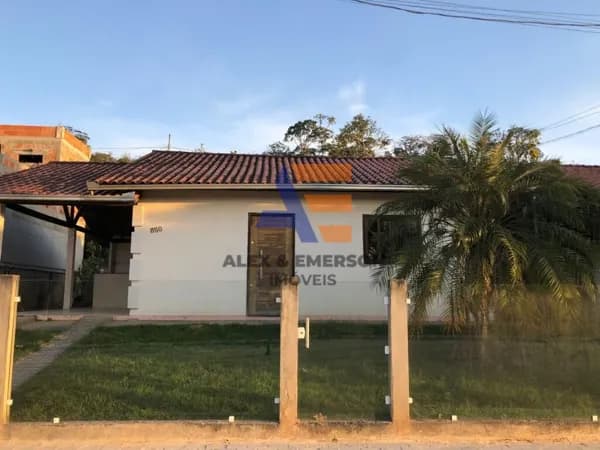 Casa em São João Batista - Tajuba II
