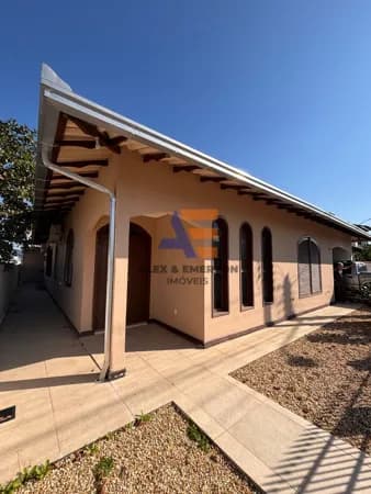 Casa em São João Batista - Centro