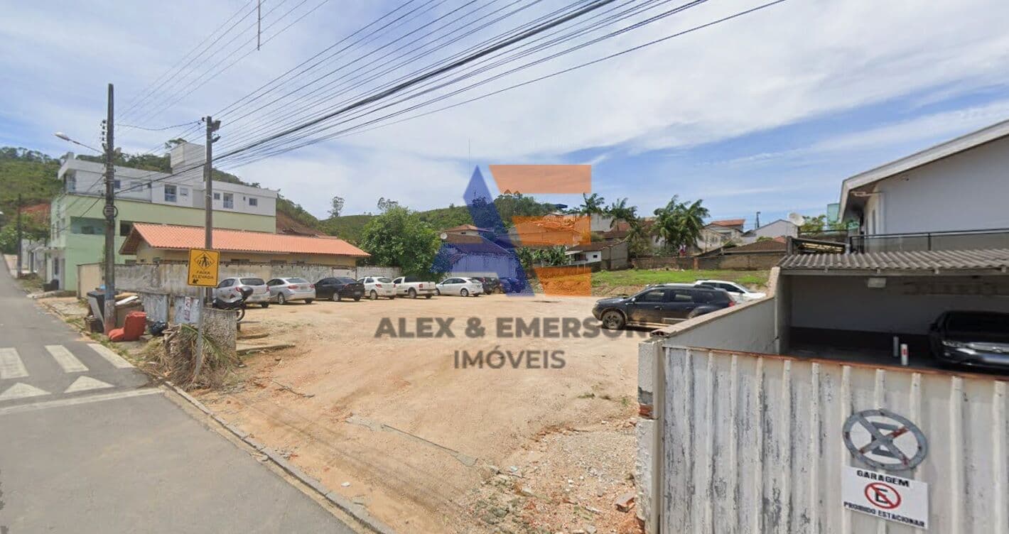 Lote/Terreno em São João Batista - Centro