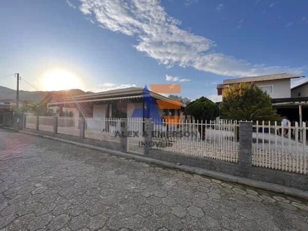 Casa em São João Batista - Tajuba I