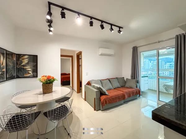 Apartamento totalmente mobiliado à venda no coração do Boqueirão