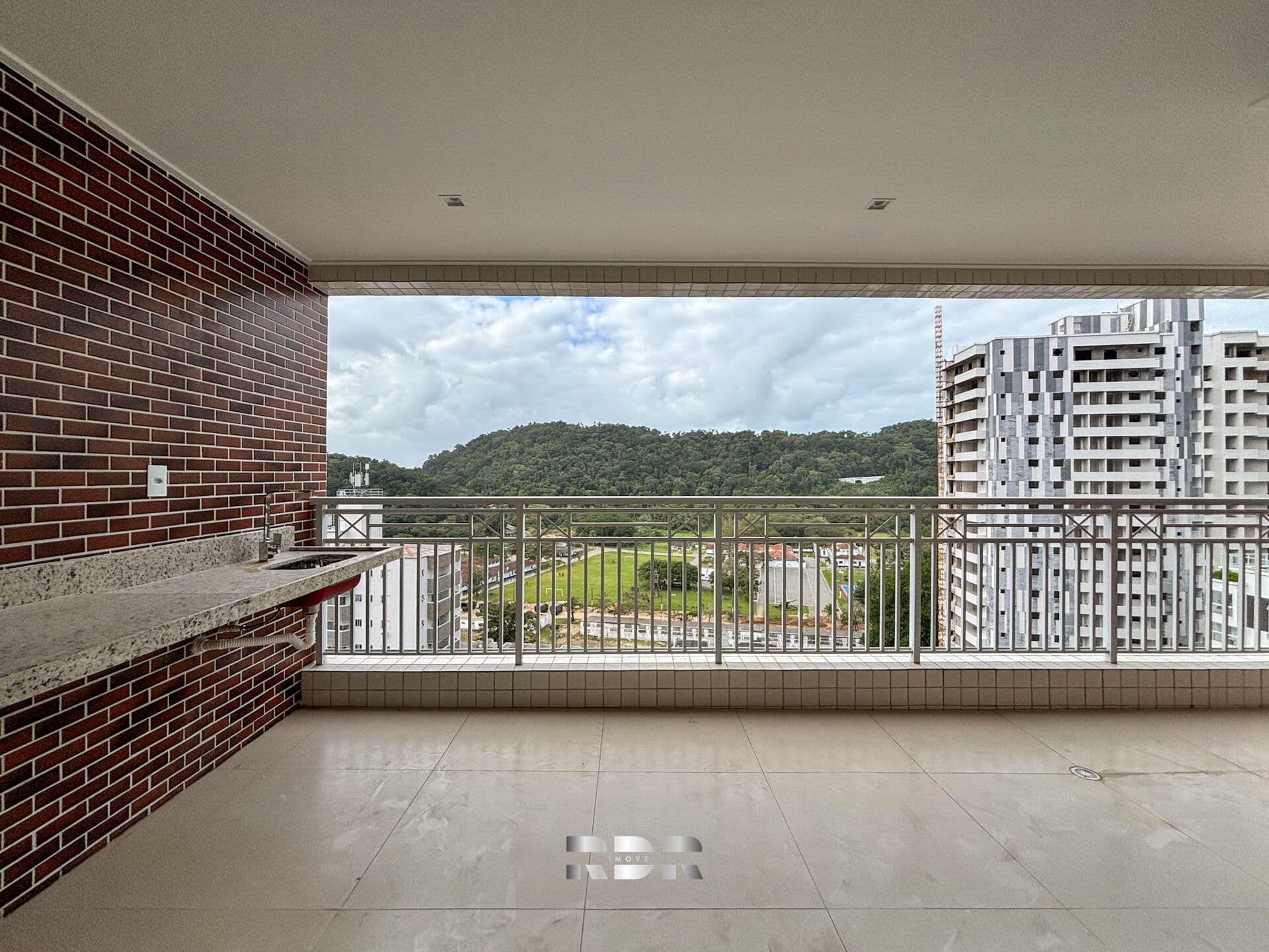 Apartamento novo com 3 suítes e 3 vagas privativas, à venda no Moradas Canto Nobre