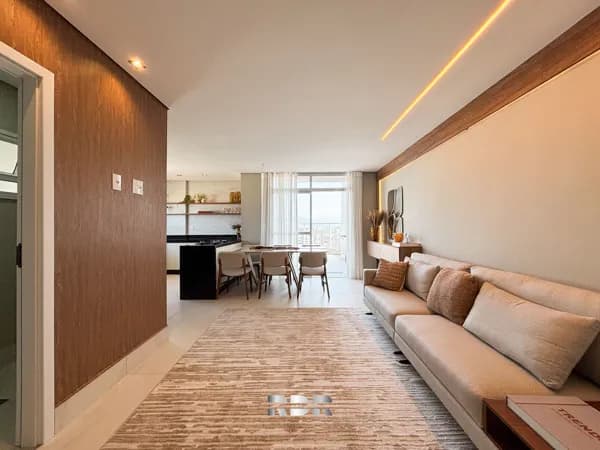 Cobertura Duplex com 3 suítes, piscina privativa, vista para o mar e duas vagas de garagem