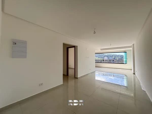 Planta moderna, duas suítes, varanda gourmet integrada com a cozinha, duas vagas e vista livre para o Jardim Matilde