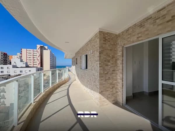 Apartamento novo com 3 suítes, vista para o mar e na quadra da praia