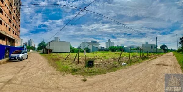 Lote/Terreno em Tubarão - Vila Moema