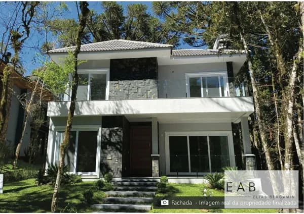 Casa de Condomínio em Canela - Pinheiro Grosso