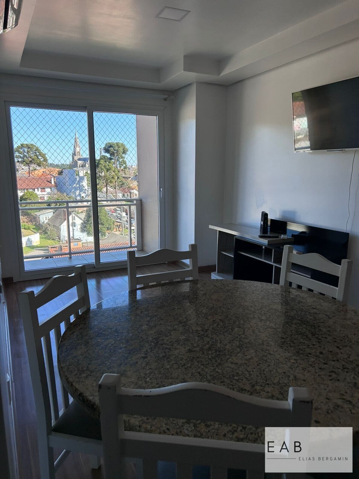 Apartamento de cobertura com linda vista da Catedral