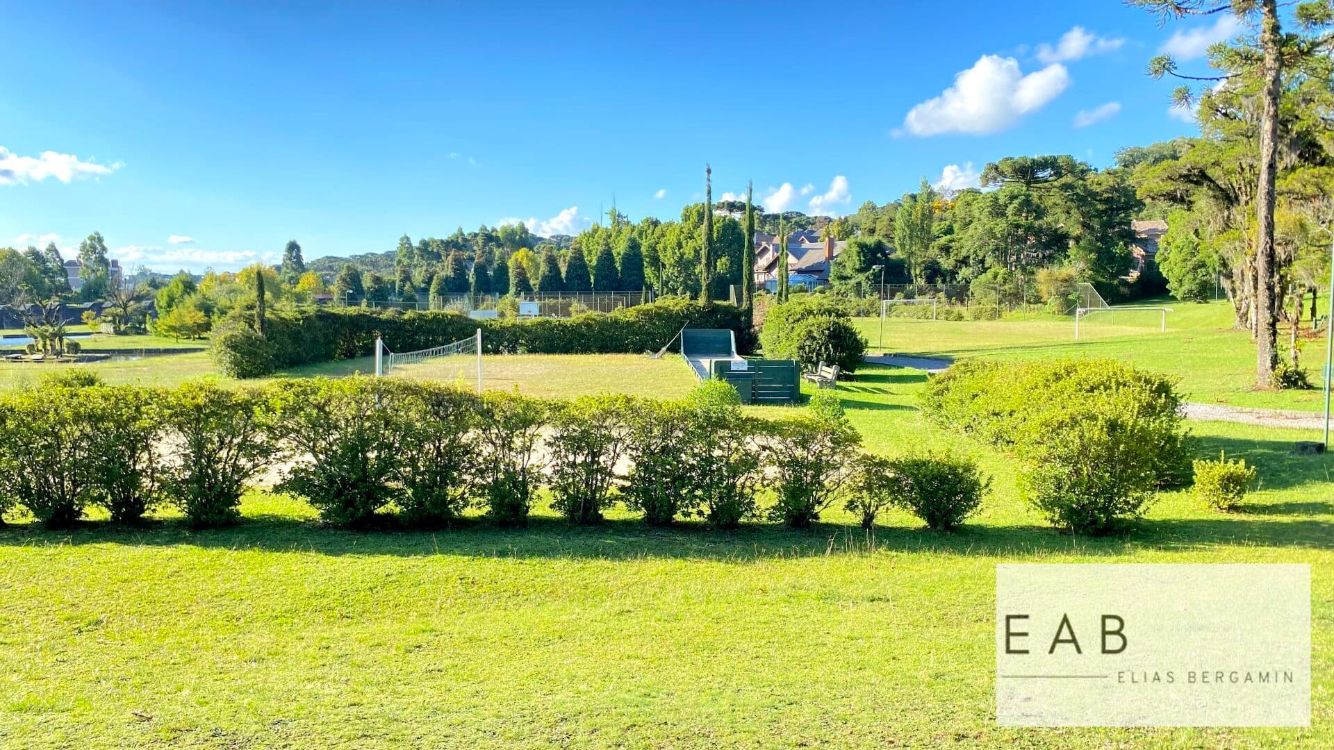 Terreno no Condomínio Quinta da Serra.