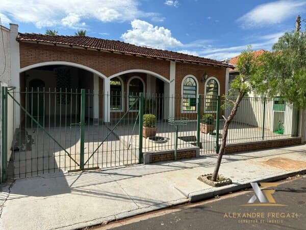 Casa em Bebedouro - Centro