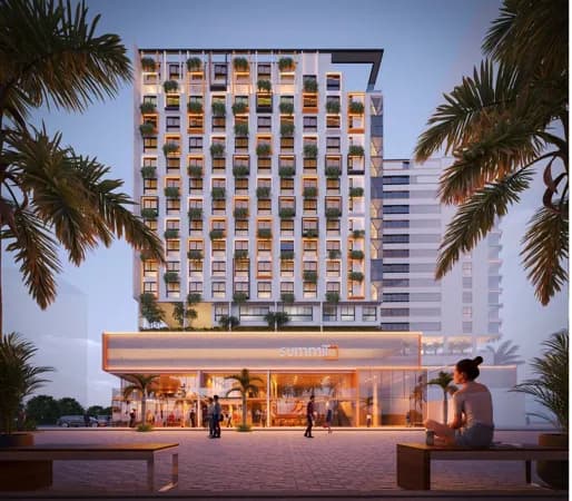 SUMMIT PRAIA