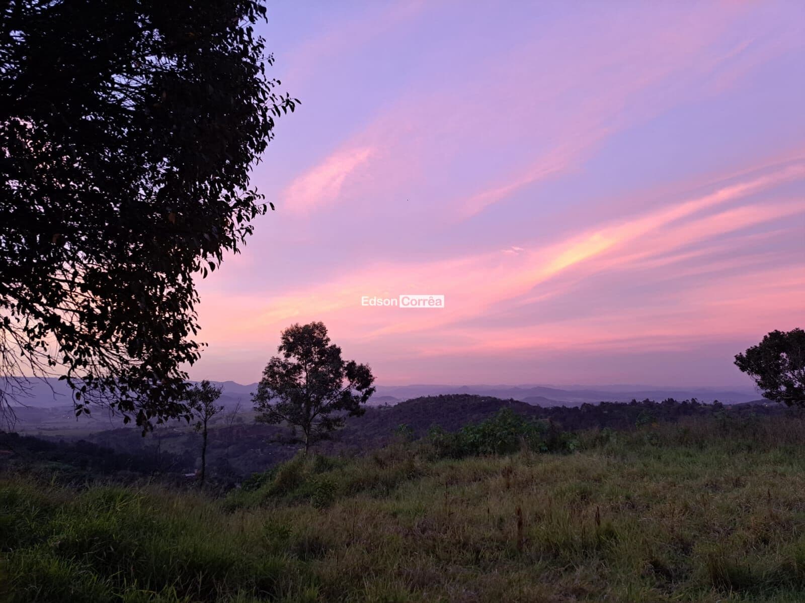 Lindo sítio com vista panorâmica