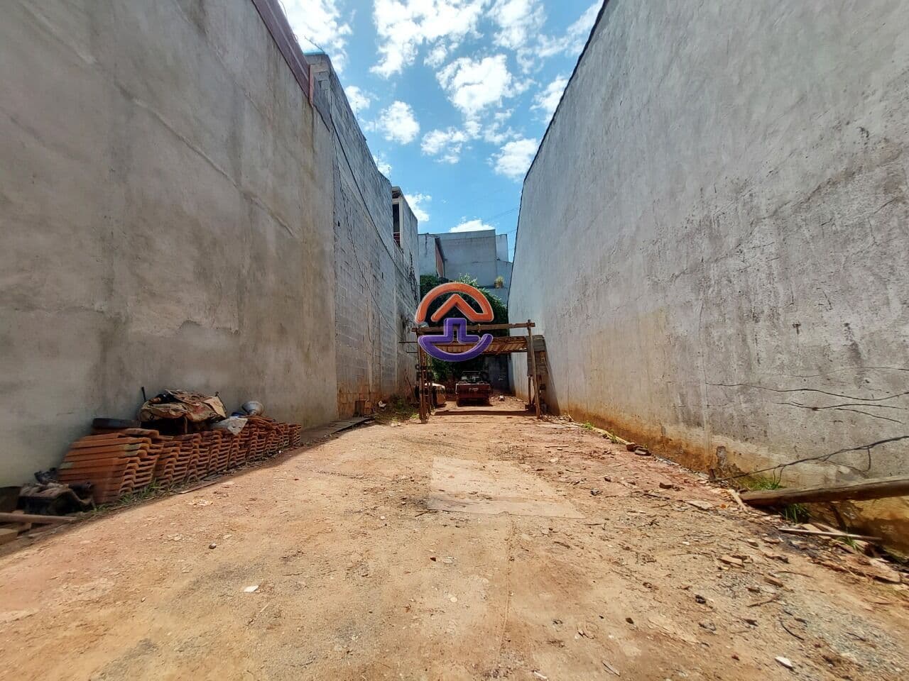Lote/Terreno à Venda, 125 m² por R$ 150.000 - Aceita Financiamento Bancário e FGTS