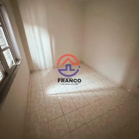 Casa Terrea , 2 dorms. garagem coberta , aceita financiamento e permuta em Suzano , Vila Amorim 04 minutos da estação de trem de Suzano