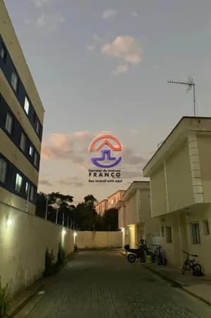 Casa de Condomínio com 2 Quartos e 2 banheiros à Venda, 64 m