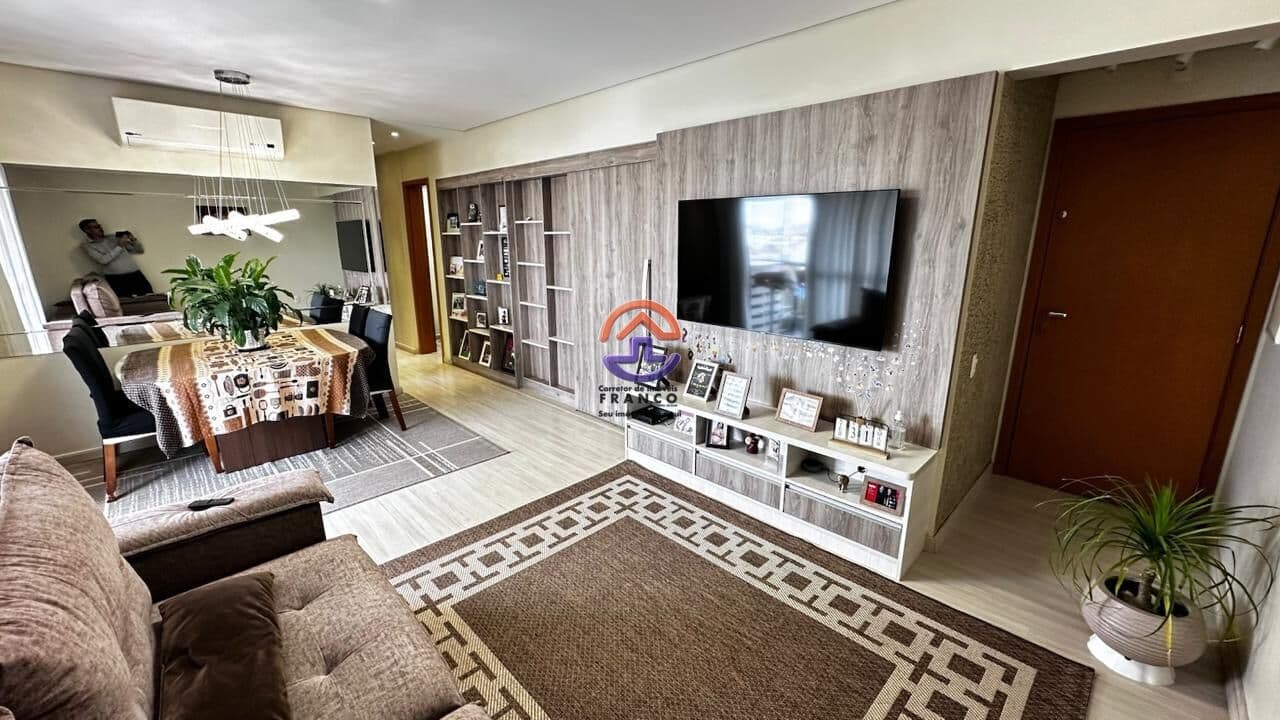 Apartamento alto padrão 3 dormitórios 1 suíte , varanda , estuda permuta