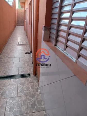 Casa Sobrado 4 dormitórios 1 suíte + Terreno de 125m estuda permuta