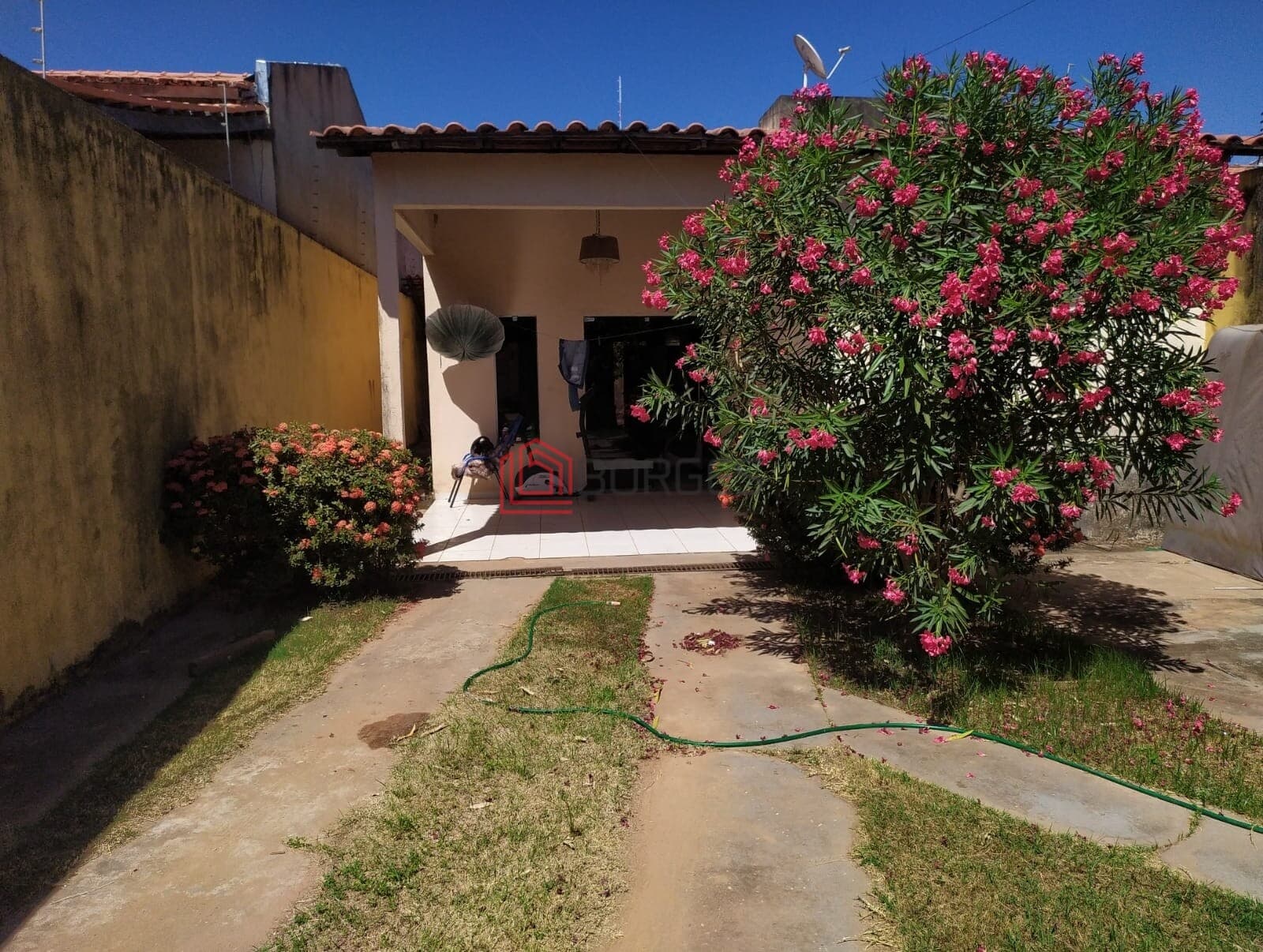 ÁGIO - Casa Padrão no Bairro OURO VERDE
