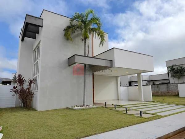 Casa Alto Padrão à Venda no New Ville Residence em Imperatriz com 4 Suítes