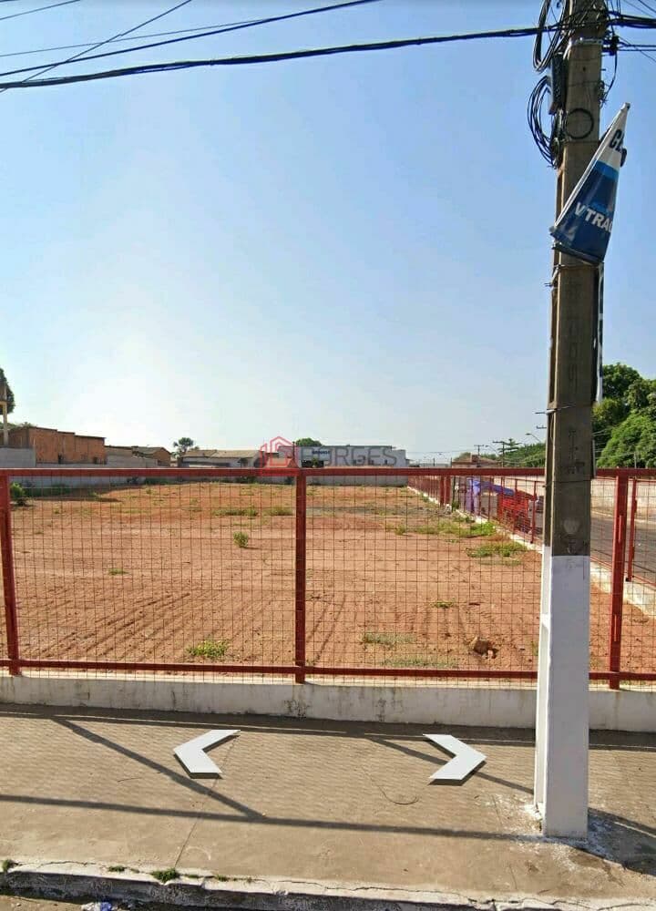 Terreno de esquina com 3.856m2 na av. babaculandia