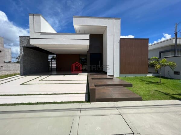 Casa em Condomínio de Alto Padrão