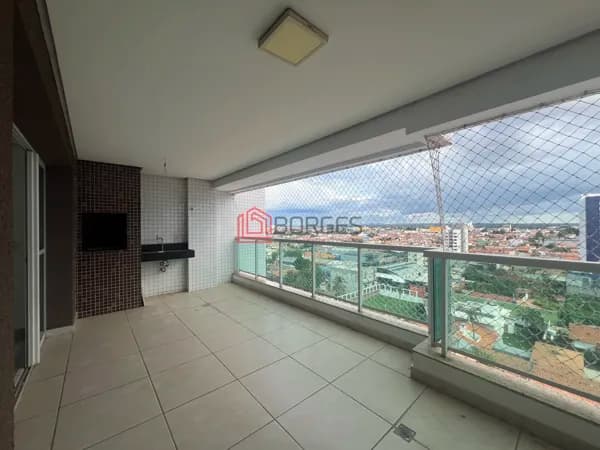 Apartamento Alto Padrão nos Três Poderes